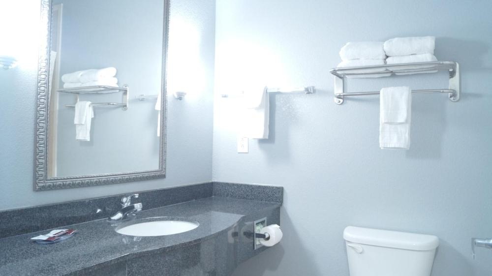 Magnolia Inn and Suites Olive Branch